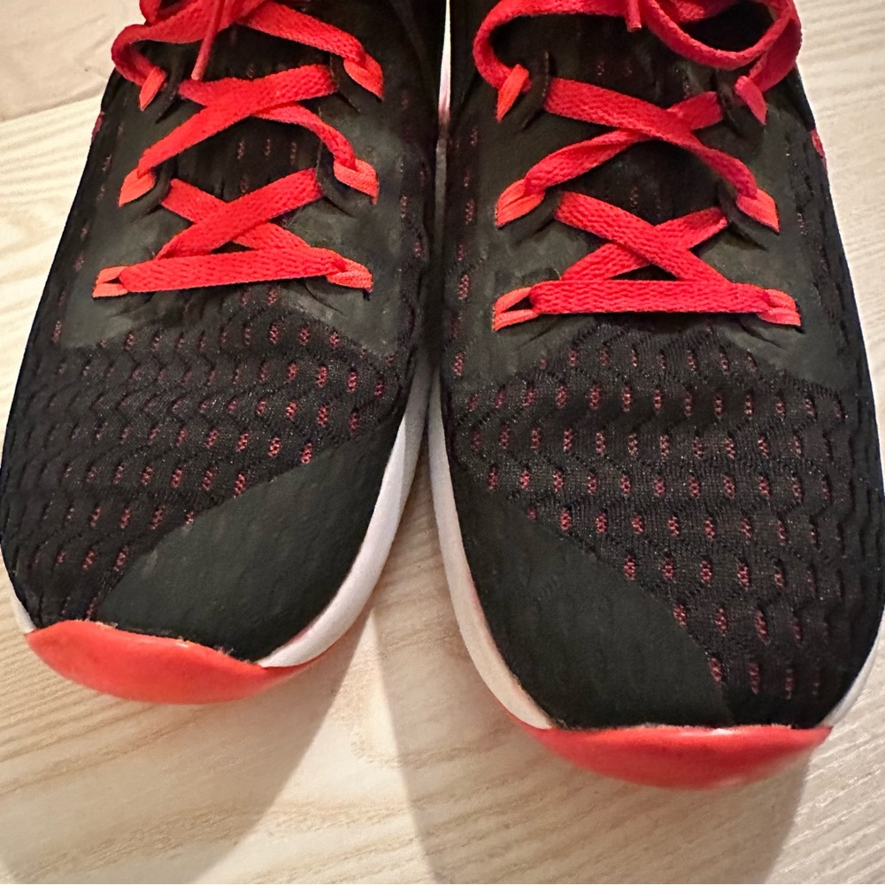 Nike LeBron Witness 5 Basketball Shoes Black Red Sneakers Mens Size 11 Chosen - Picture 8 of 15